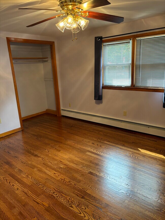 Building Photo - 1 Parksville Rd