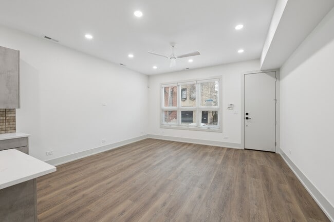 Building Photo - 2719 W St Georges Ct