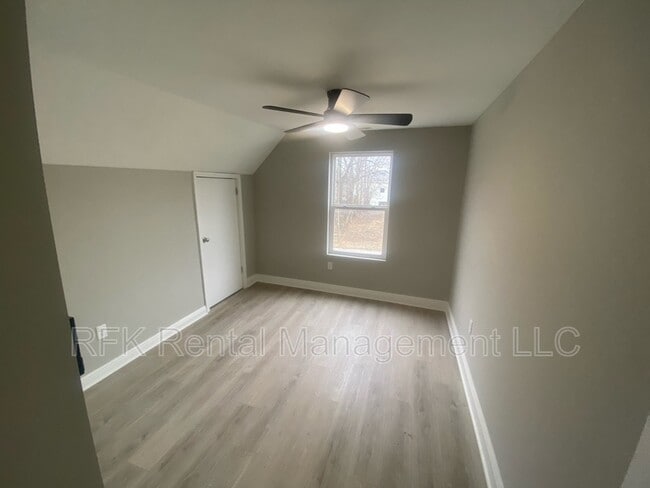 Building Photo - 2224 Langley Ave