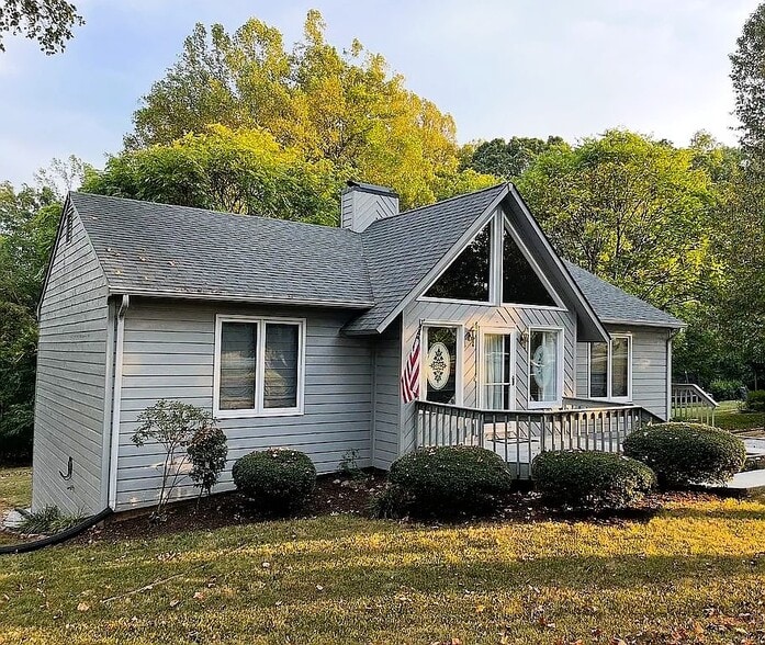 Building Photo - 2368 Bateman Bridge Rd