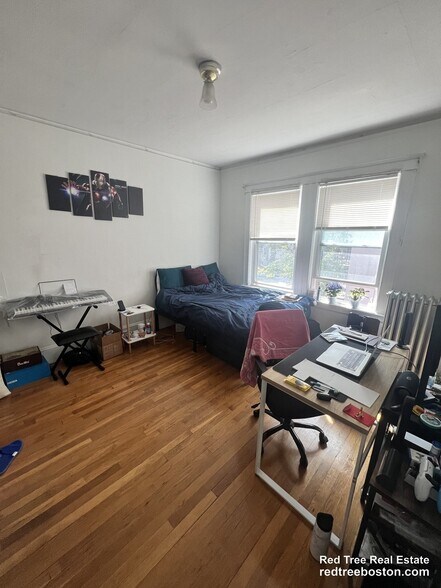 Building Photo - 22 Commonwealth Terrace