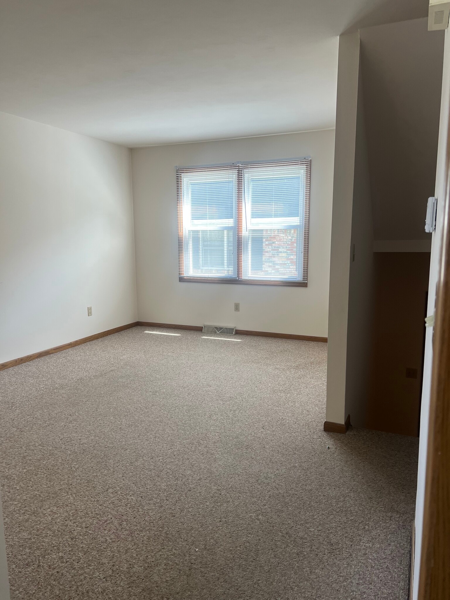Building Photo - 4024 Canterbury Dr