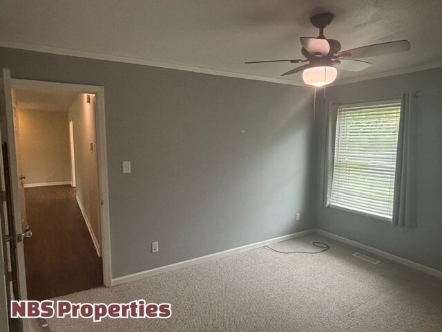Building Photo - 7404 Foxglove Ln