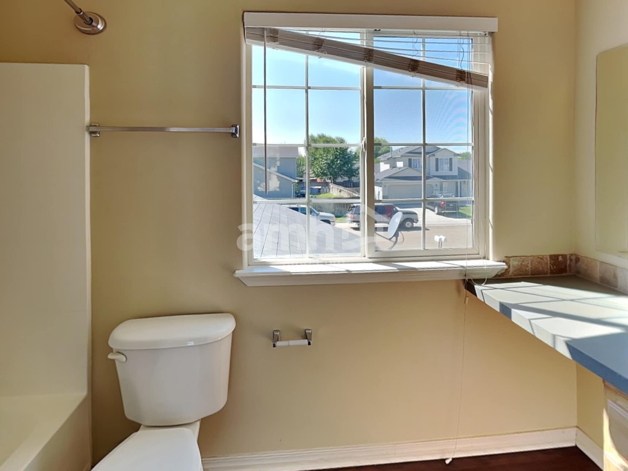 Building Photo - 19782 Amherst Ave