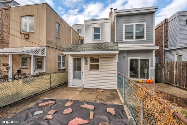 Building Photo - 3227 Chatham St