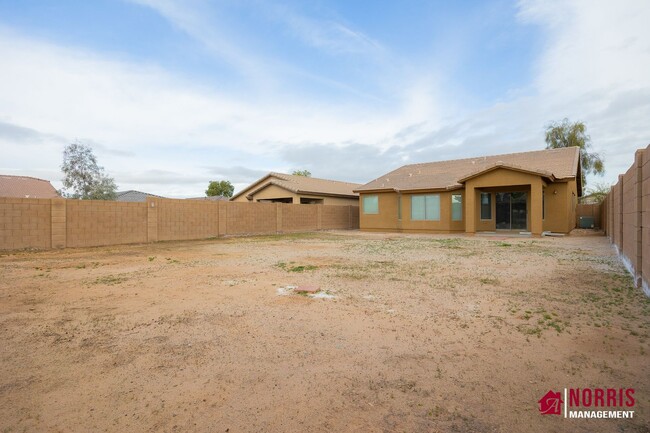 Building Photo - Perfect Home, Location and Price!
