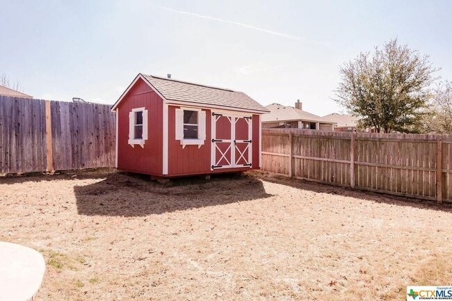 Building Photo - 1617 Shadow Canyon Dr