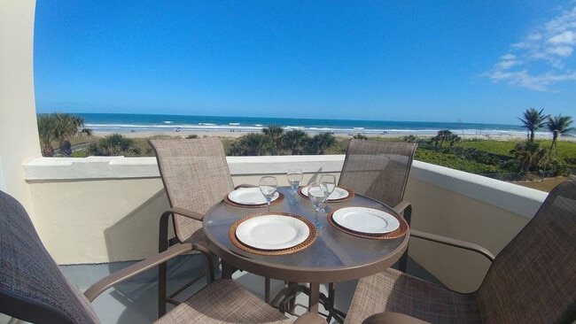 Building Photo - 8600 Ridgewood Ave