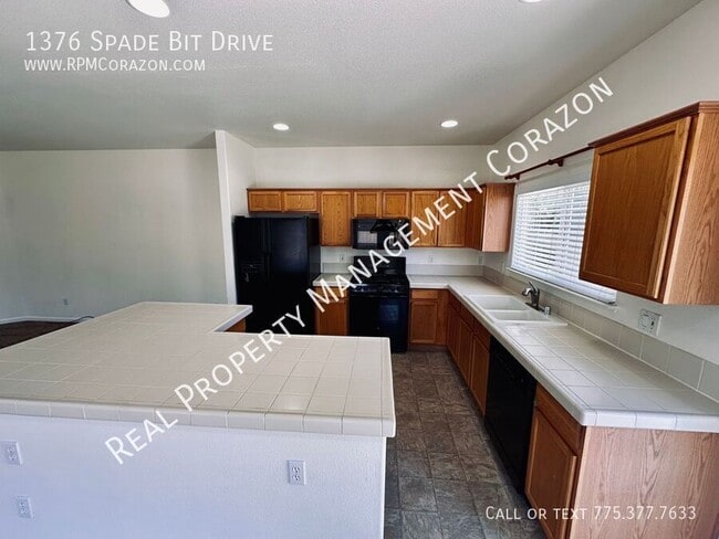 Building Photo - 1376 Spade Bit Dr