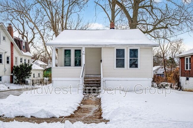 Building Photo - 8962 Burton Ave