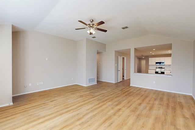 Building Photo - 8824 Cross Oak Ranch Blvd
