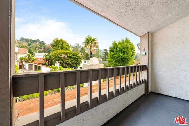 Building Photo - 17114 Palisades Cir