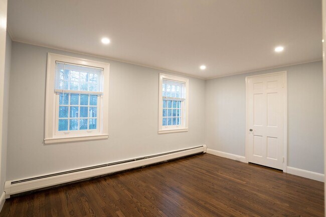 Building Photo - 36 Puddingstone Ln