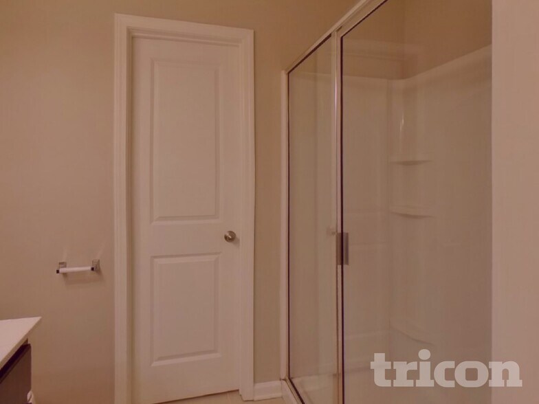 Building Photo - 1131 Rankin Oaks St