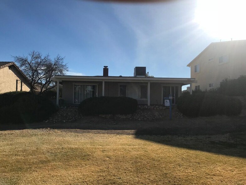 Building Photo - 18080 Pebble Beach Drive