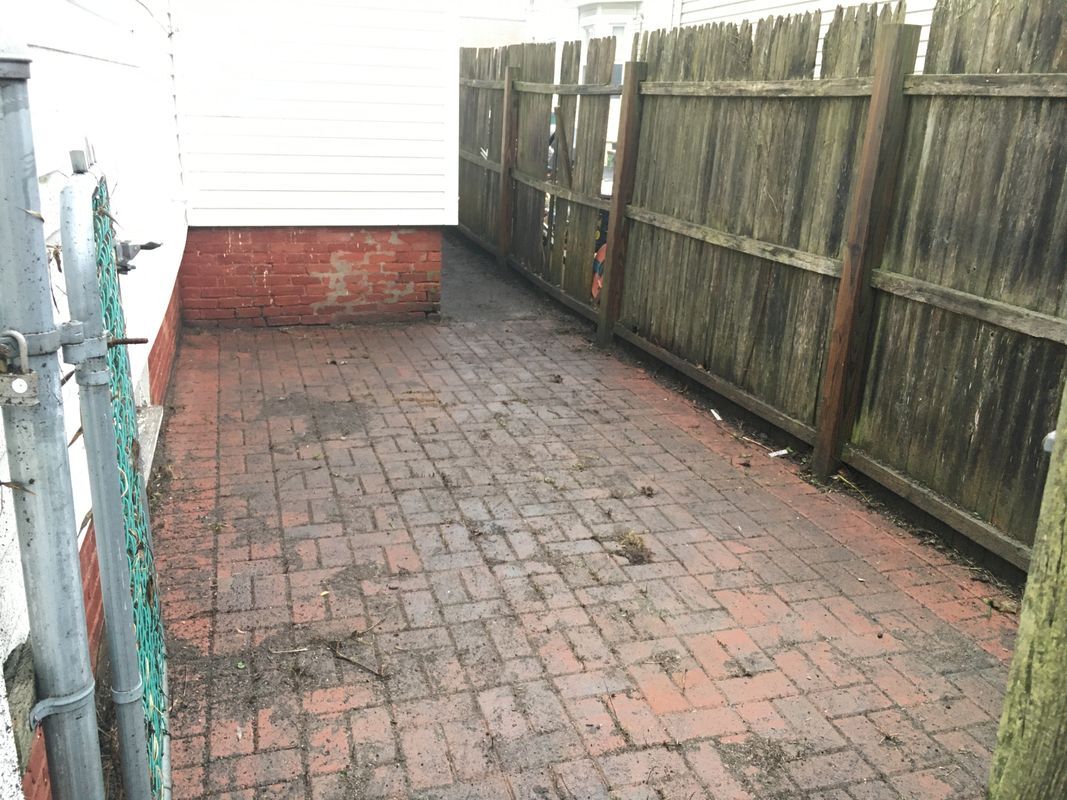 Building Photo - 254 Broadway