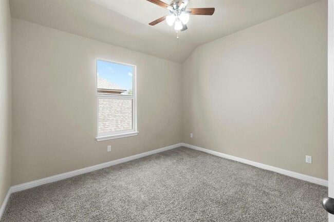 Building Photo - 515 Spanish Mustang Dr