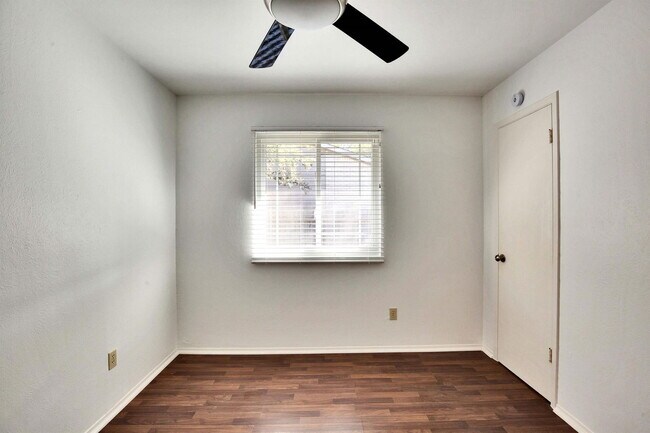 Building Photo - 8002 Croftwood Dr