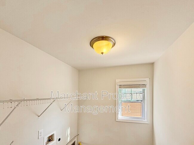Building Photo - 602 Waymeet Dr