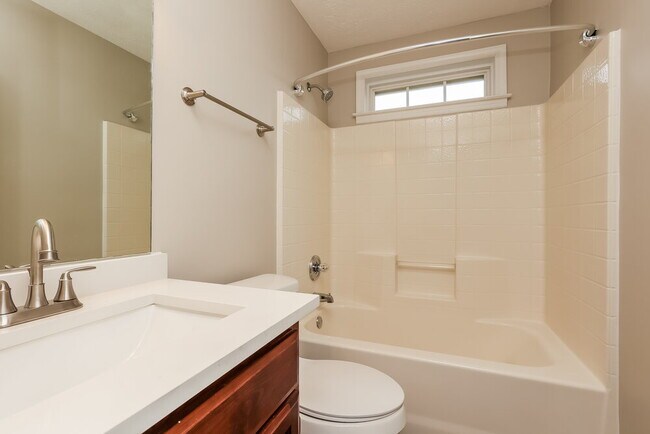 Building Photo - 4116 Highlander Ct