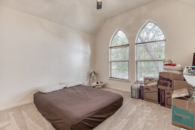 Building Photo - Beautiful Walker Ranch 2 Story Home. This location is fabulous, located off Bitters and Blanco