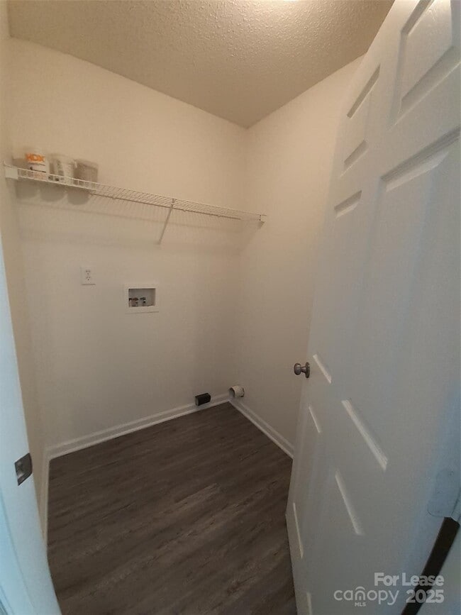 Building Photo - 15485 Asterwind Ct