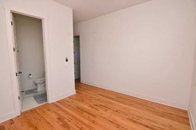 Building Photo - 411 Mcadoo Ave