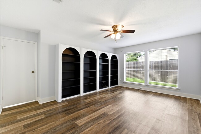 Building Photo - 16625 Ivy Grove Dr
