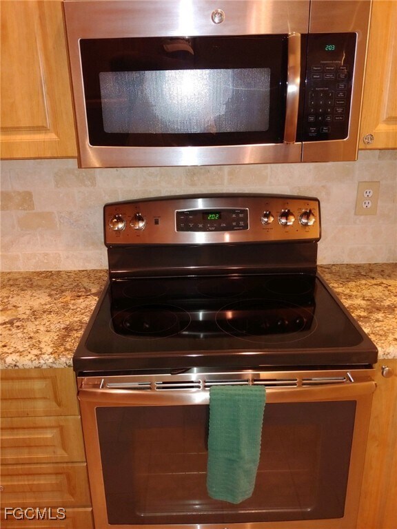 Building Photo - 14261 Hickory Links Ct