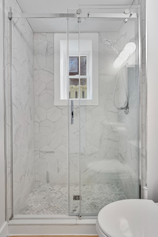 Building Photo - 25 Seaton Pl NE