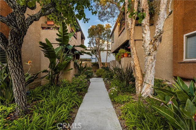 Primary Photo - 16927 Bluewater Ln