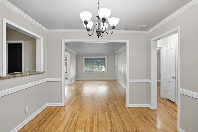 Building Photo - 1644 S Knoxville Ave