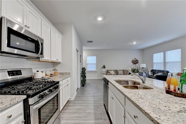 Building Photo - 111 Horned Owl Ave