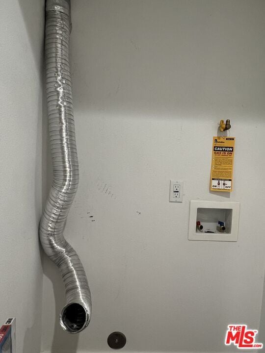 Building Photo - 10324 Mt Gleason Ave