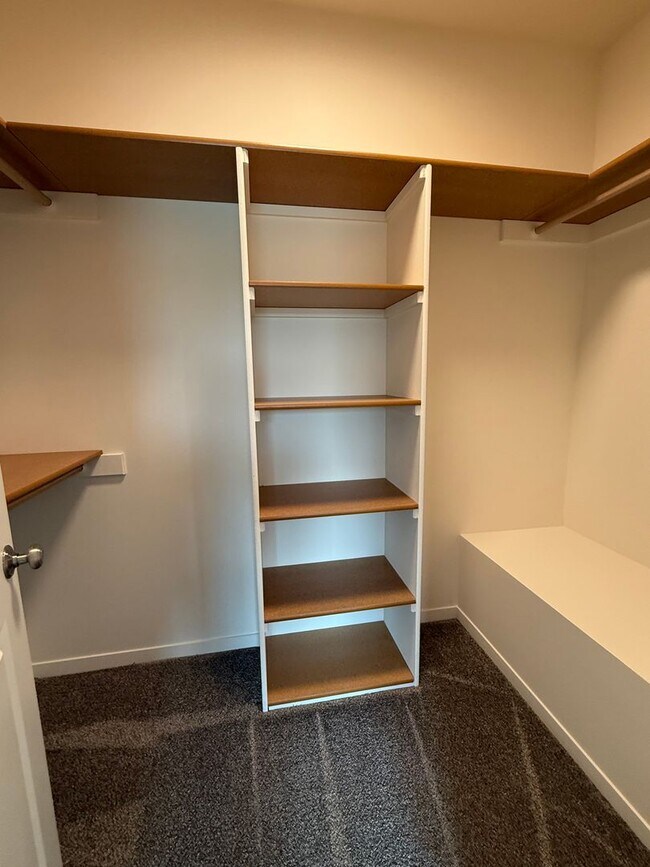 Building Photo - Brand New 3 bedroom/3 bathroom ranch townhome in Waverly