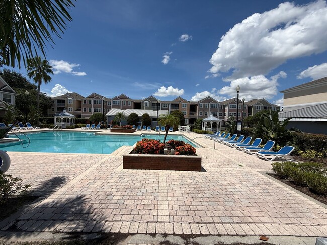 Building Photo - $1975 | 3-Bedroom 2-Bath Condo | Fully Ren...