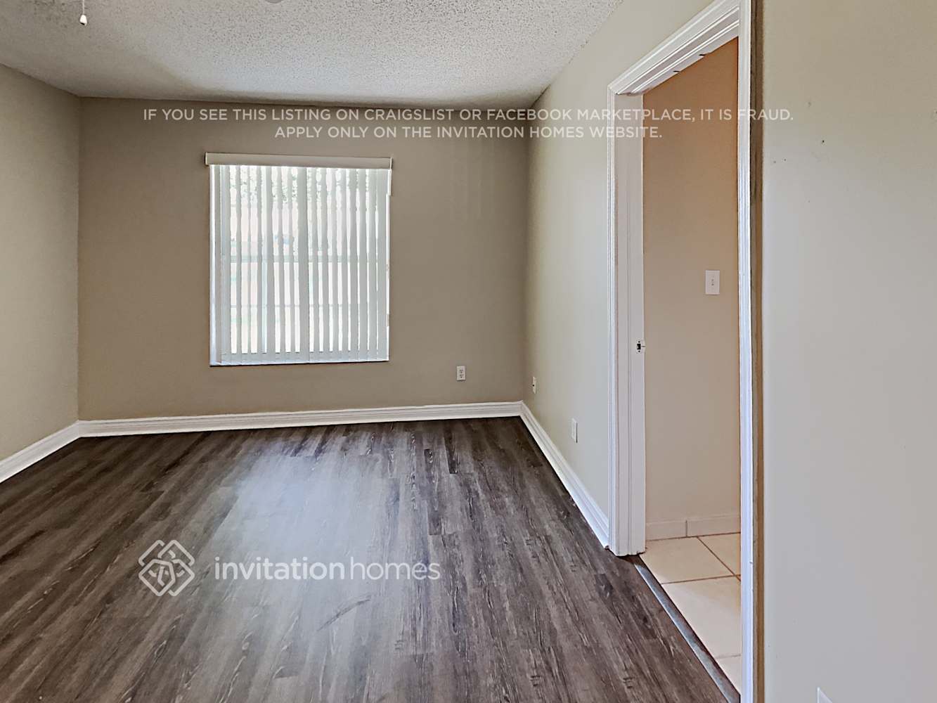 Building Photo - 5521 SW 58th Ct