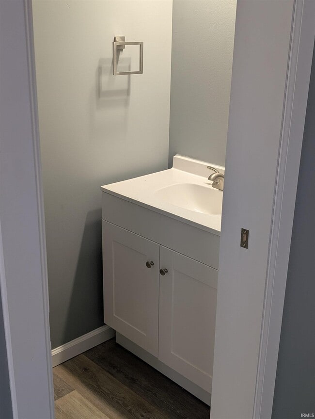 Building Photo - 3710 Wayne Trce