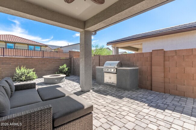 Building Photo - 8835 S 166th Ave