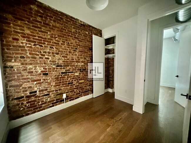 Building Photo - GRANITE STREET