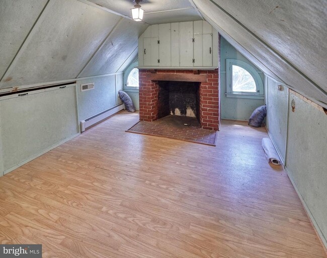 Building Photo - 6912 Oakridge Ave