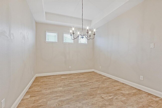 Building Photo - 3556 Woods Estates Dr