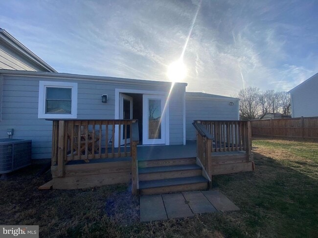 Building Photo - 4426 Cub Run Rd