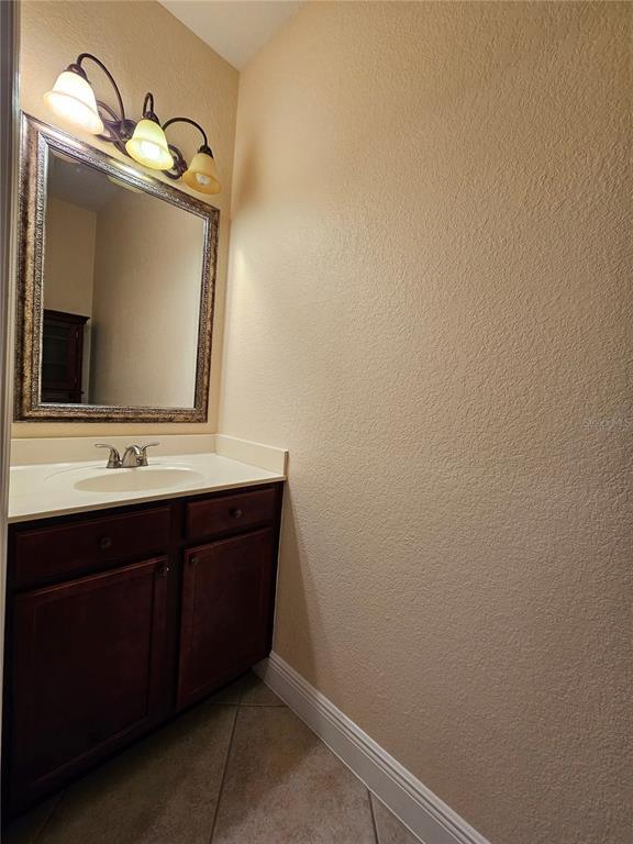 Building Photo - 13218 Fountainbleau Dr