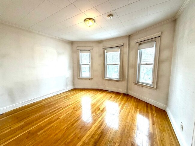 Building Photo - 8 Berkeley St