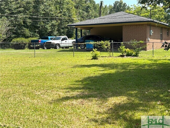 Building Photo - 120 Middleton Dr