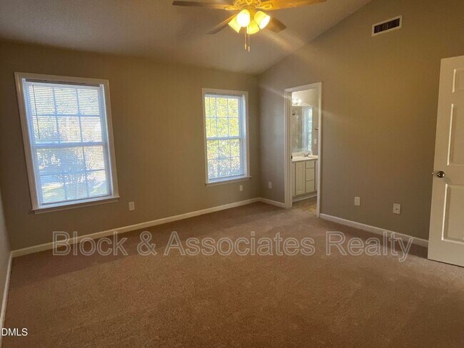 Building Photo - 5500 Marthonna Way