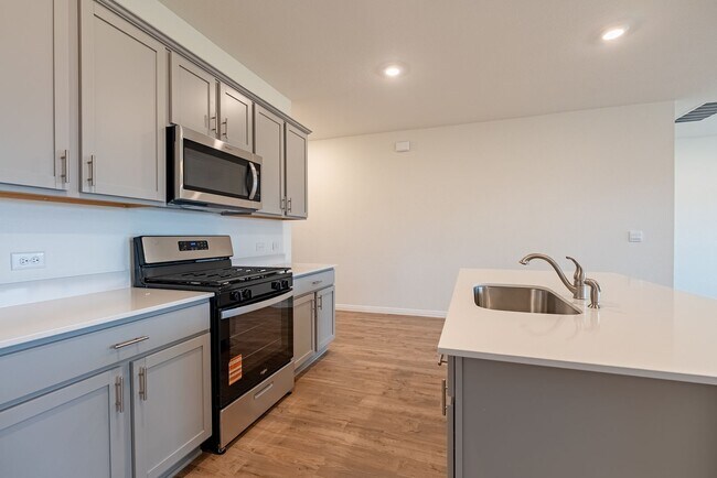 Building Photo - Beautiful 4 bedroom, 2.0 bathroom home in Leander!!!