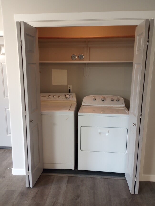 Building Photo - 9316 W Cory Ln