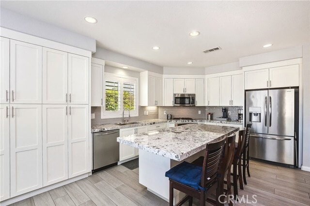Building Photo - 42911 Del Lago Ct